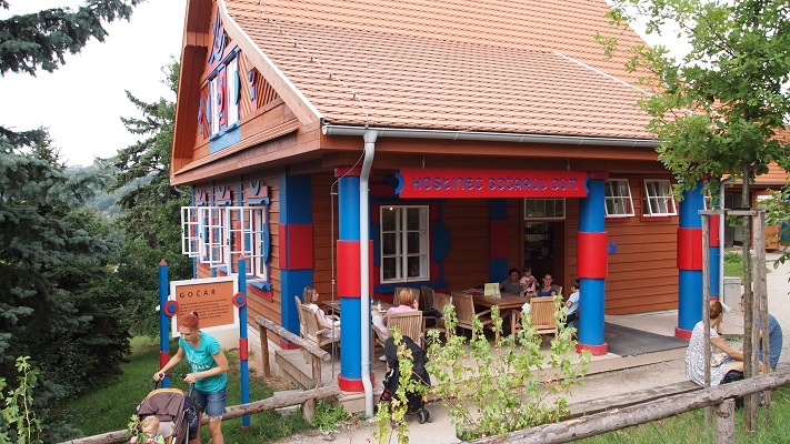 Ресторан в зоопарке Праги